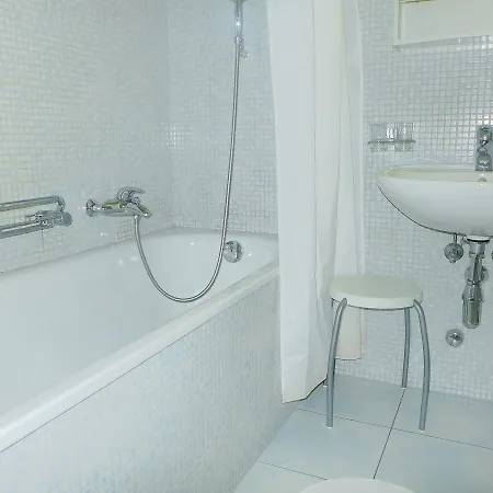 Apt A4/2 - Magellan Apartman